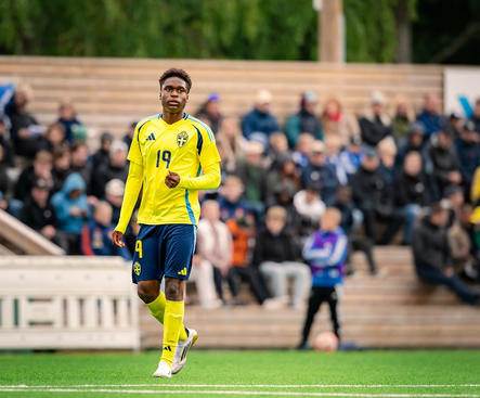 Chelsea, Wolves, Juventus among clubs interested in Mjallby's teenage Nigerian striker